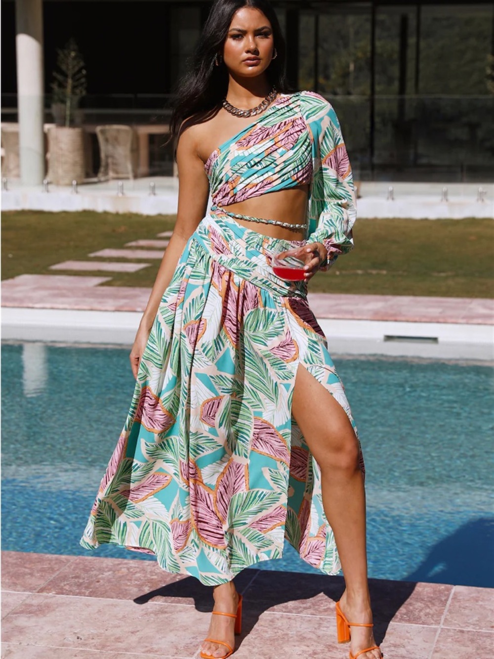 Hello Molly Who I Am Women’s Small (4) Tropical Floral Vacation Medi Dress